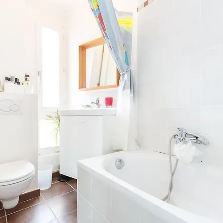 Nice And Cozy Flat In Montmartre ! Párizs