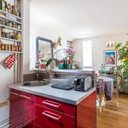 Nice And Cozy Flat In Montmartre !
